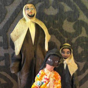 Folk Art Traditional Middle Eastern Dolls Niqab